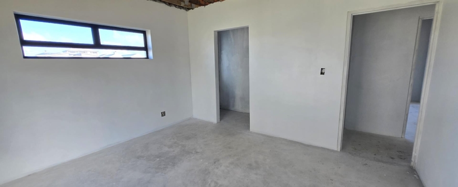 5 Bedroom Property for Sale in Kleinbaai Western Cape